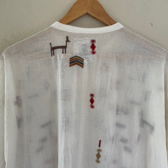 JOHNNY WAS  Geometric & Llama Embroidered White Top: XS (RUNS LARGE!) P2P is 23" - Picture 5 of 8